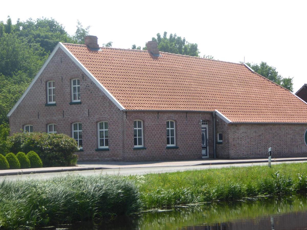 Ferienwohnung Elise Im Gulfhof Am Kanal Grossefehn 외부 사진